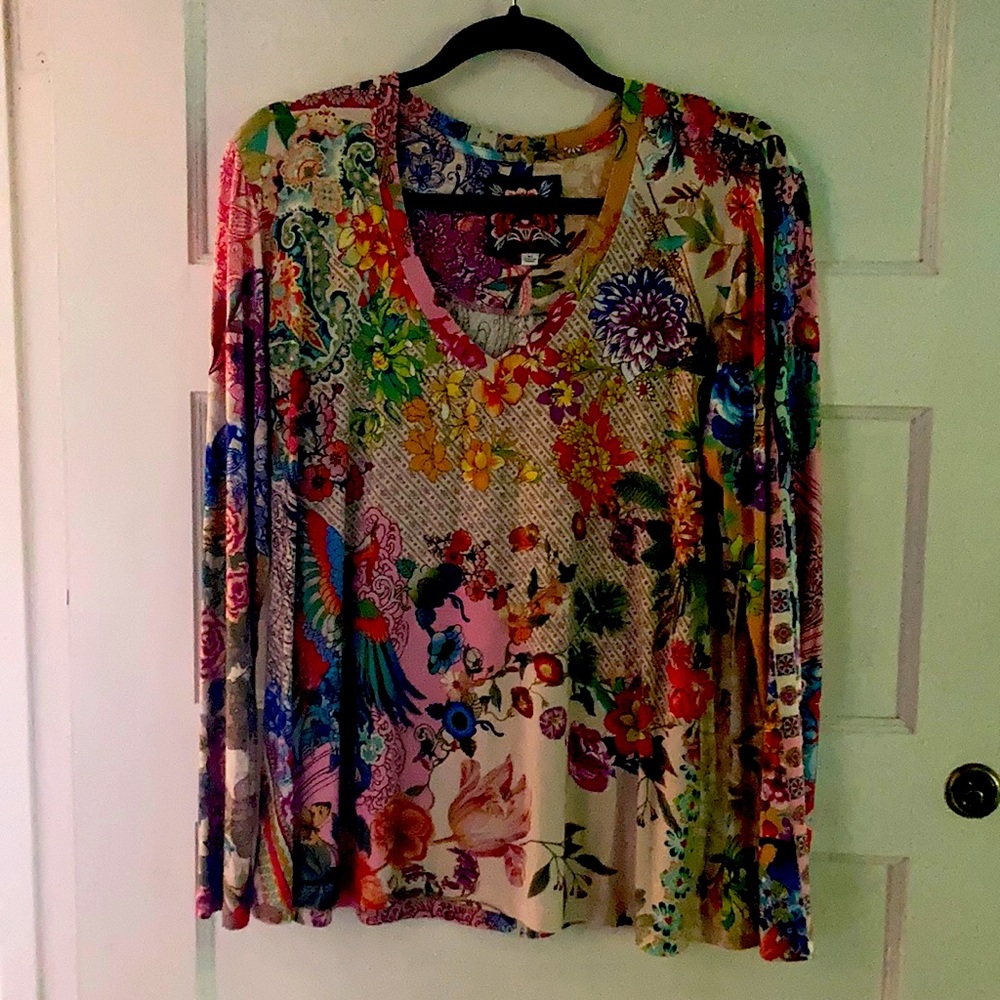 Bright spring floral Johnny Was top